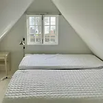 بيت للعطل Thatched Wooden House With Sea View *
